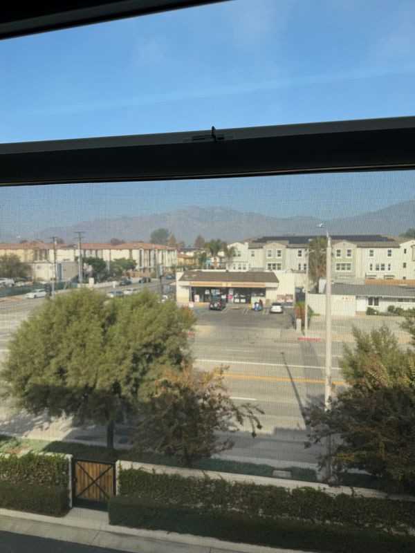 3381 Lynd Ave - Photo 7 of 8