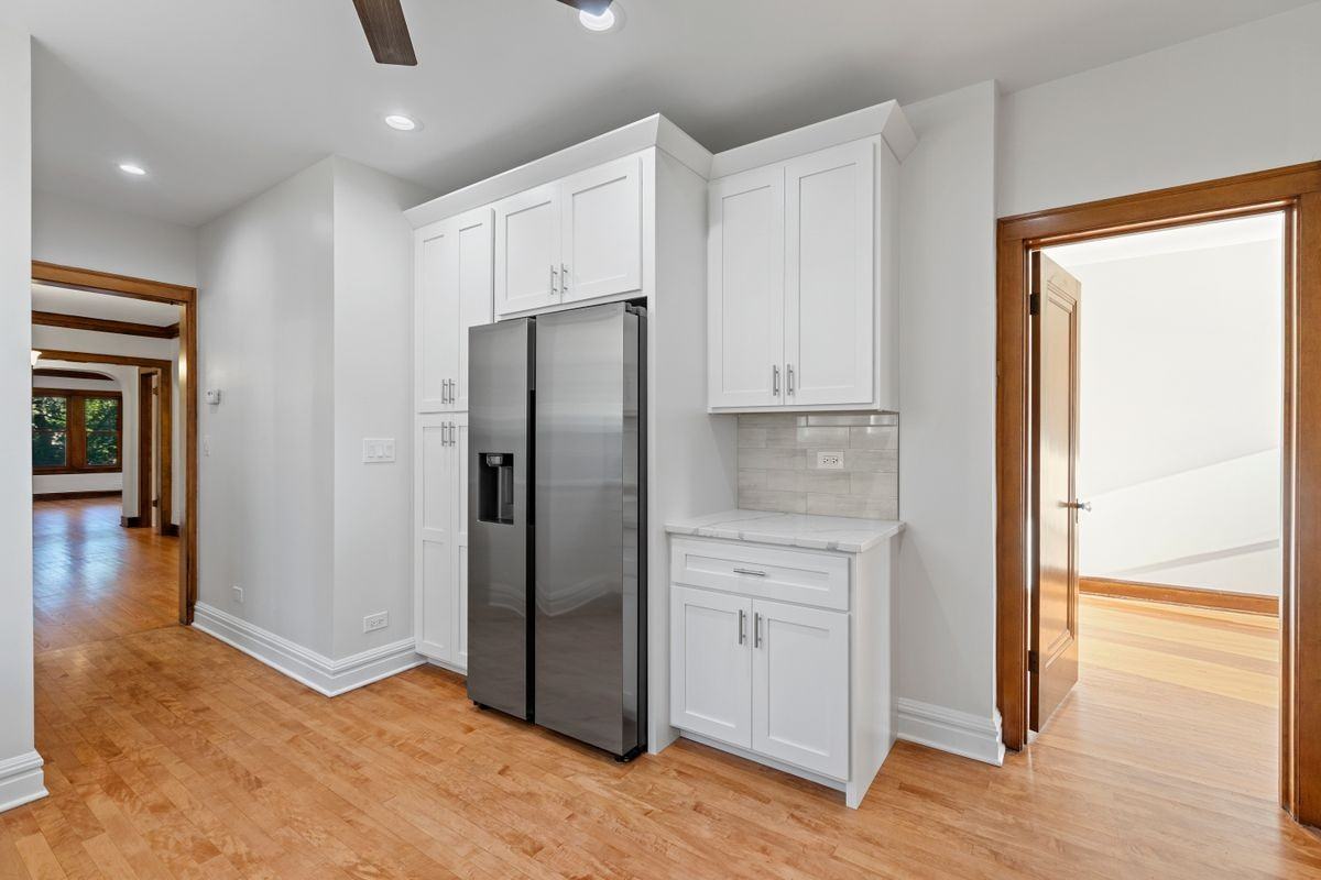 5851 N Virginia Ave - Photo 7 of 12