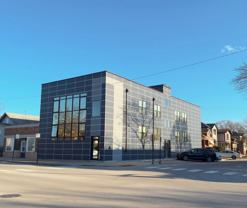 7427 W Addison St - Photo 1 of 1