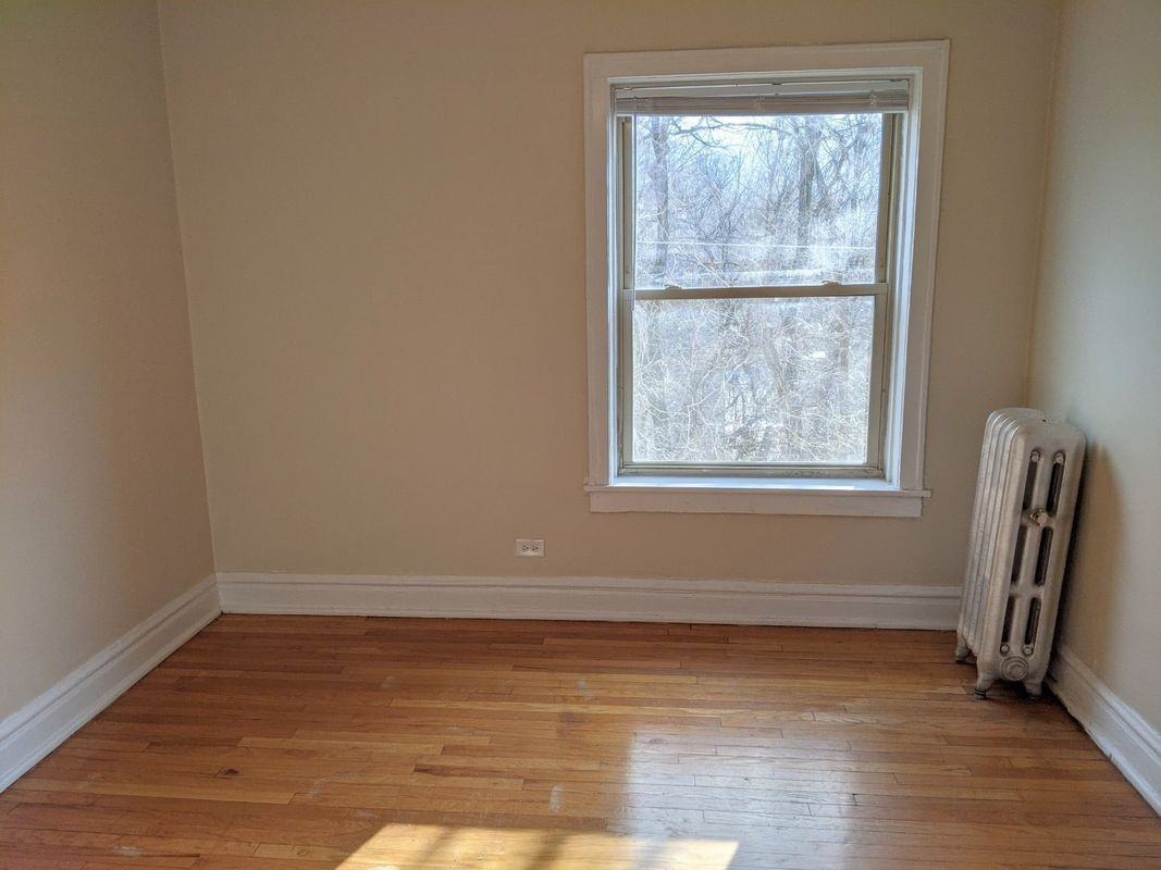 908 Reba Pl - Photo 5 of 11