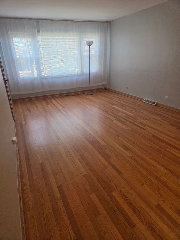 5850 N Mulligan Ave - Photo 2 of 12