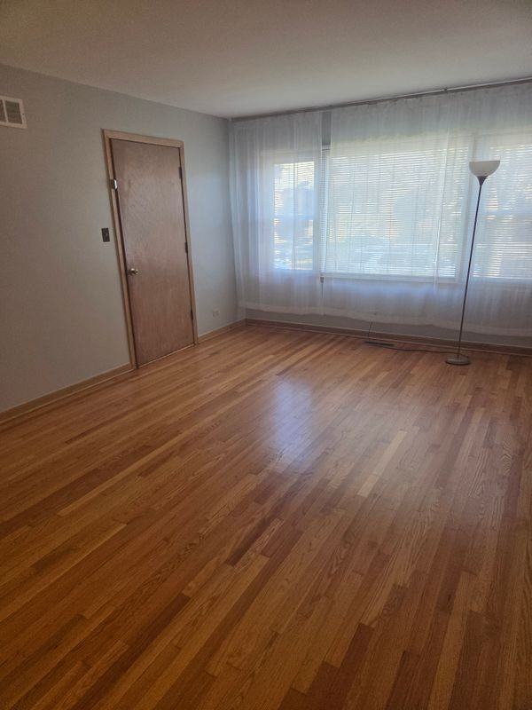 5850 N Mulligan Ave - Photo 3 of 12