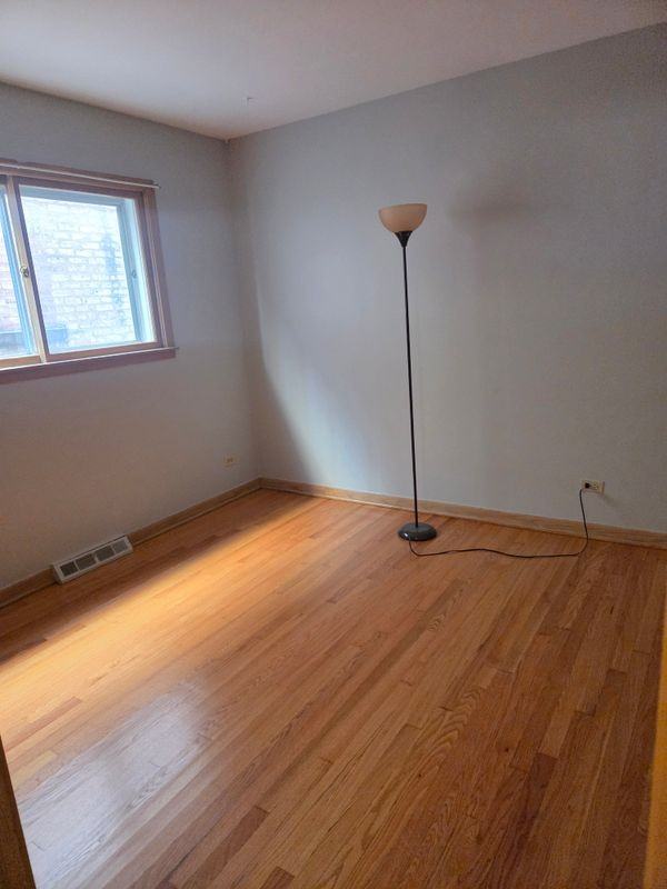 5850 N Mulligan Ave - Photo 4 of 12