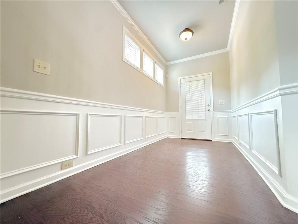 1044 Haley Woods Ln - Photo 3 of 28