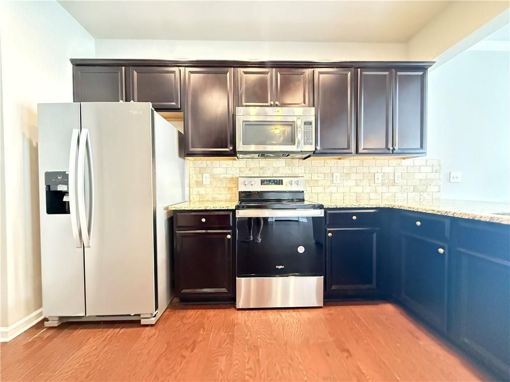 1044 Haley Woods Ln - Photo 5 of 28