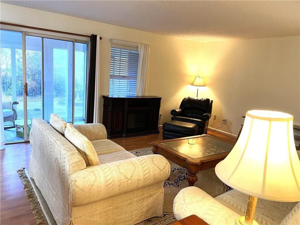 3083 Westwood Way - Photo 7 of 24