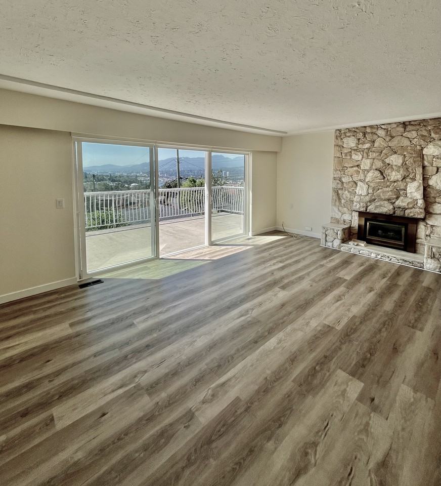 4861 Oxford Street - Photo 3 of 18