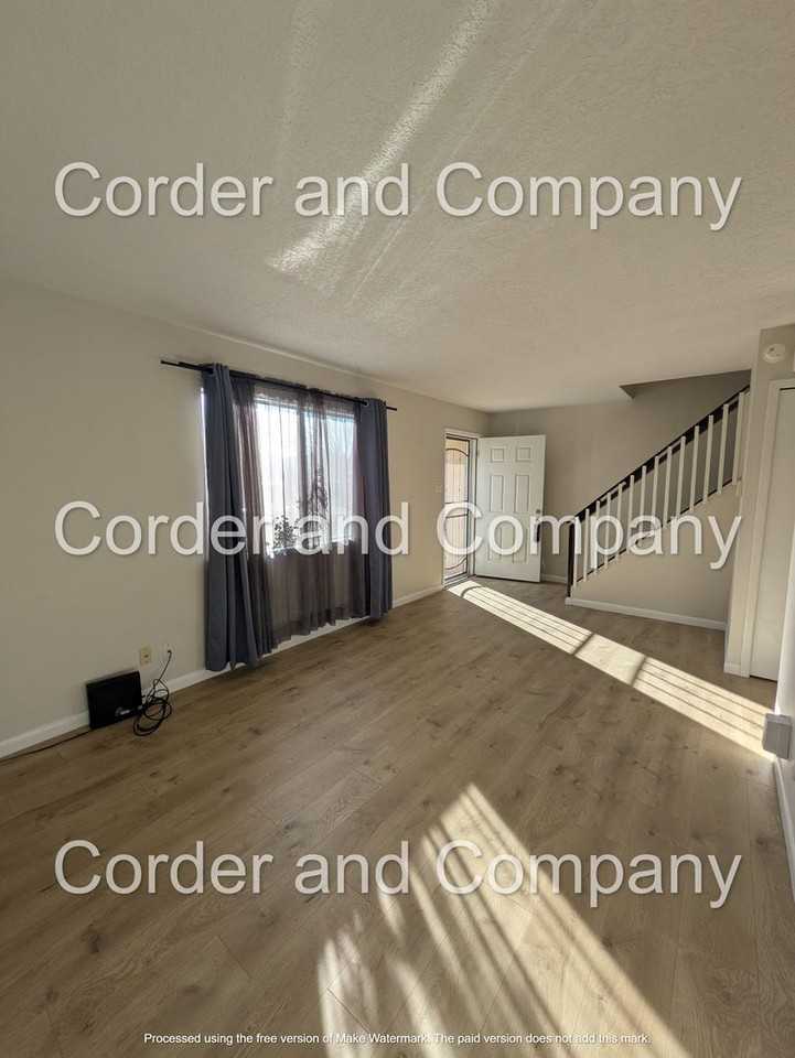 505 Circulo Floretta Nw - Photo 3 of 28