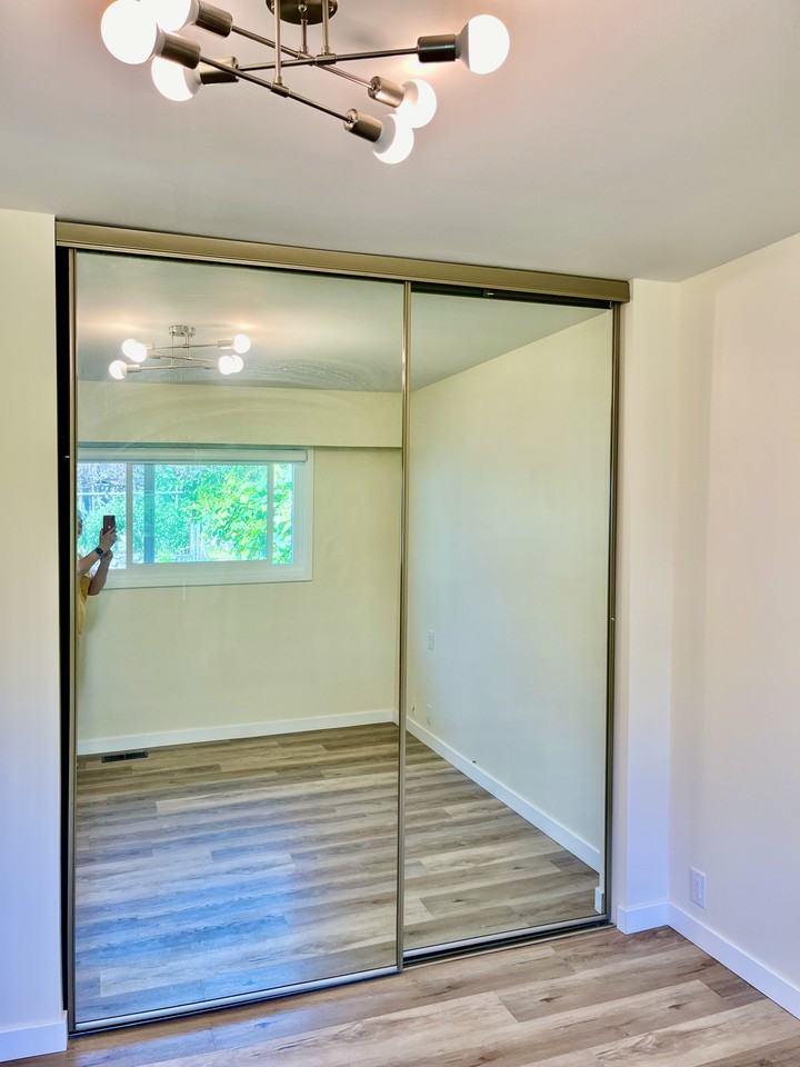 4861 Oxford Street - Photo 6 of 18