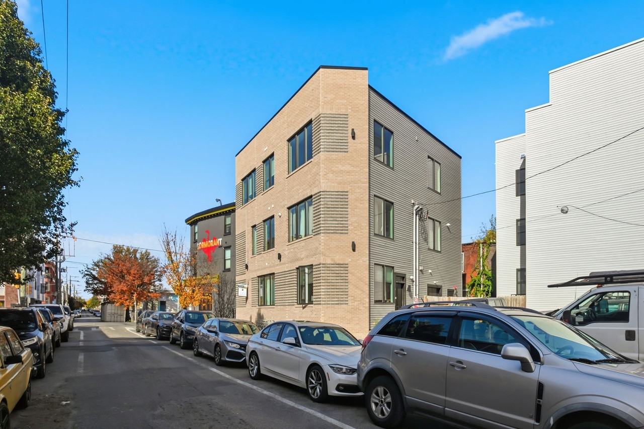 2301 Frankford - Photo 2 of 40