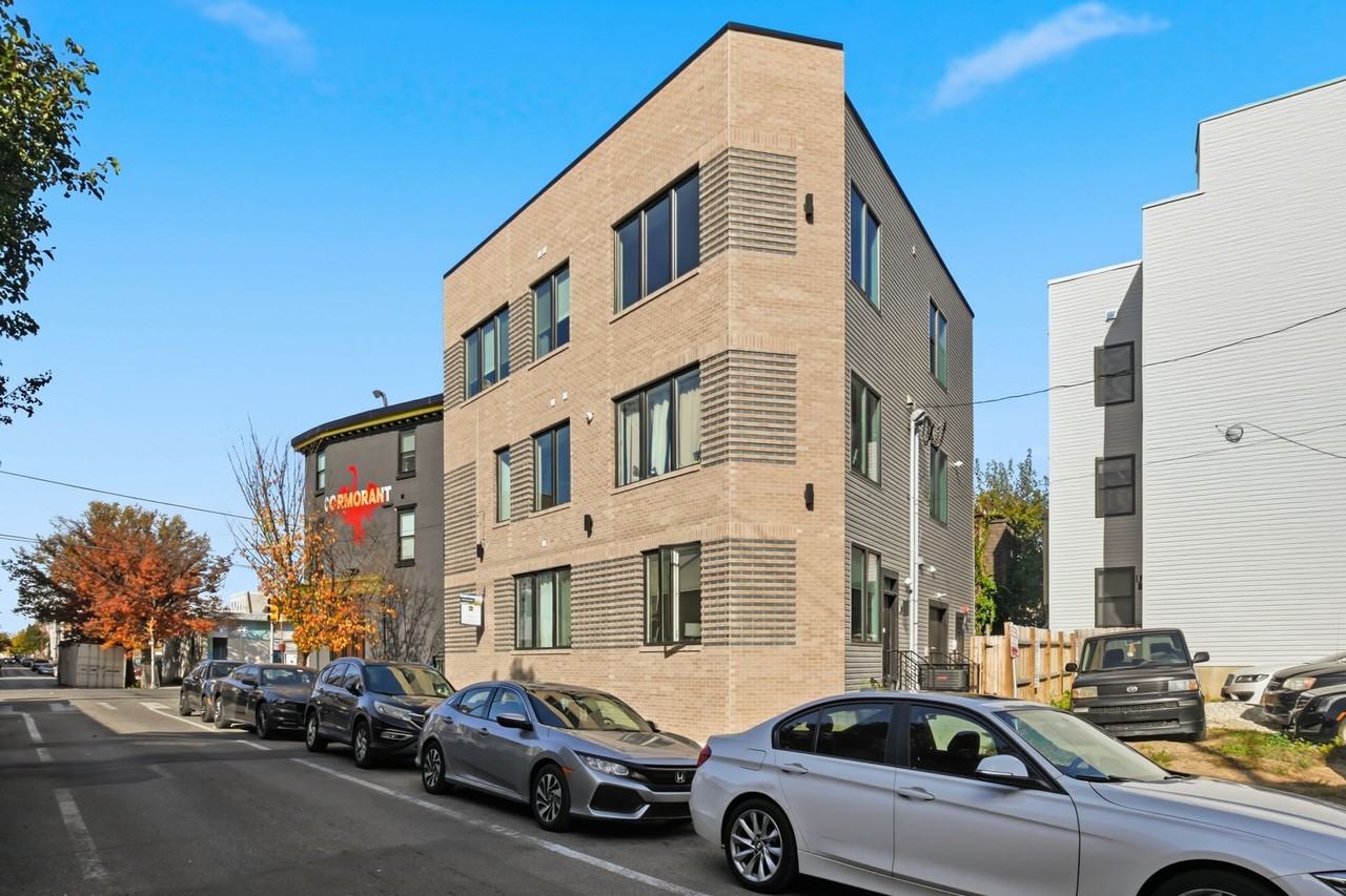 2301 Frankford - Photo 3 of 40