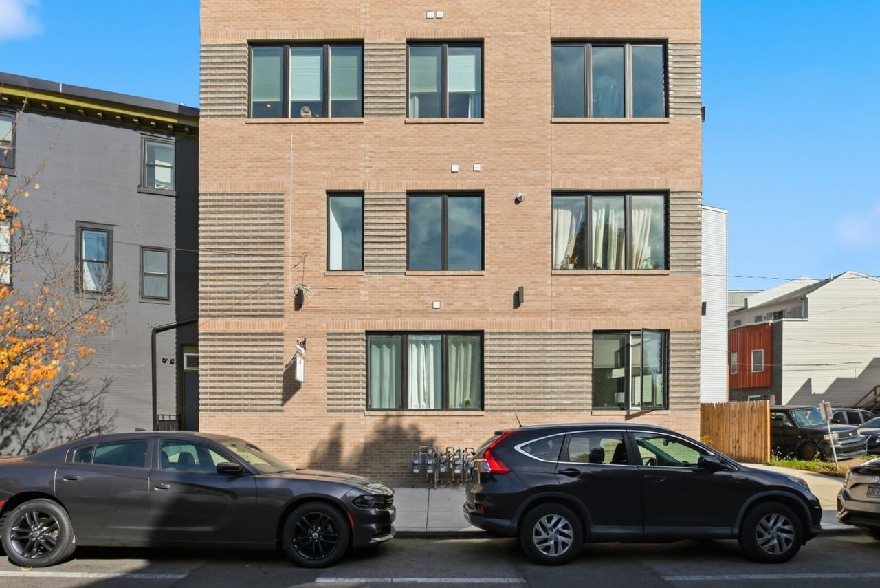 2301 Frankford - Photo 4 of 40