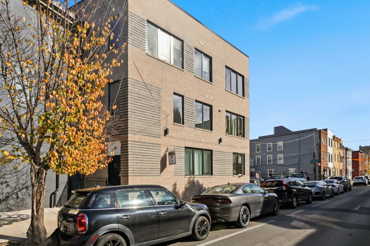 2301 Frankford - Photo 7 of 40