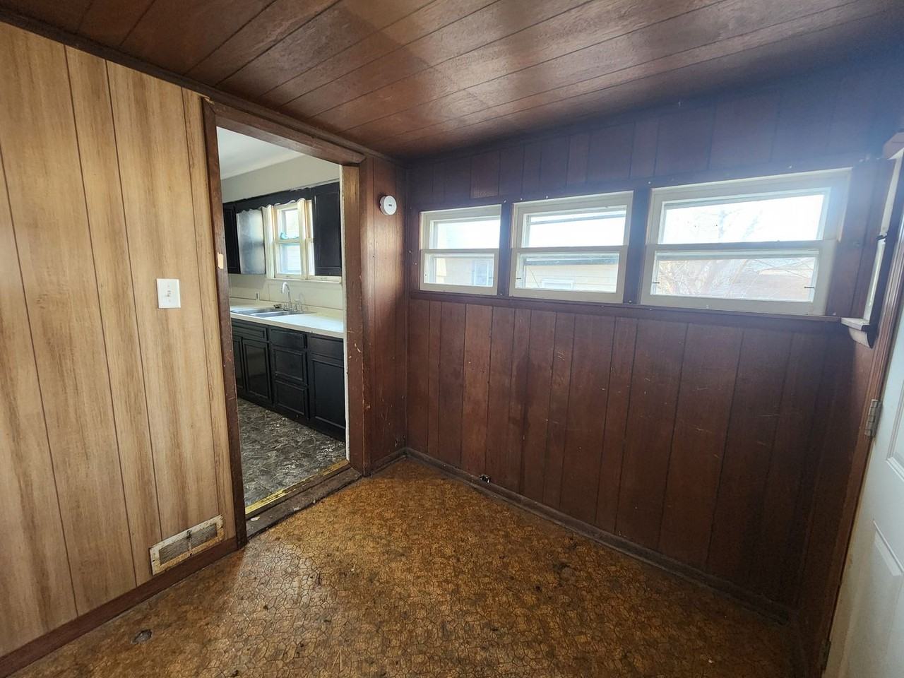 1420 Sycamore St - Photo 7 of 20