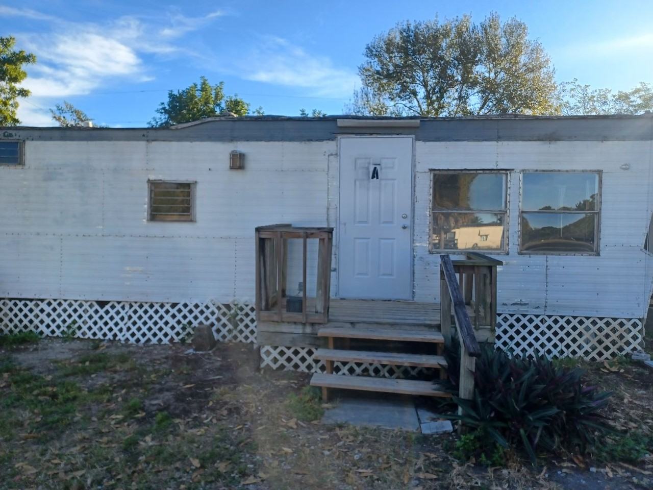 8305 McDaniel Dr - Photo 5 of 32