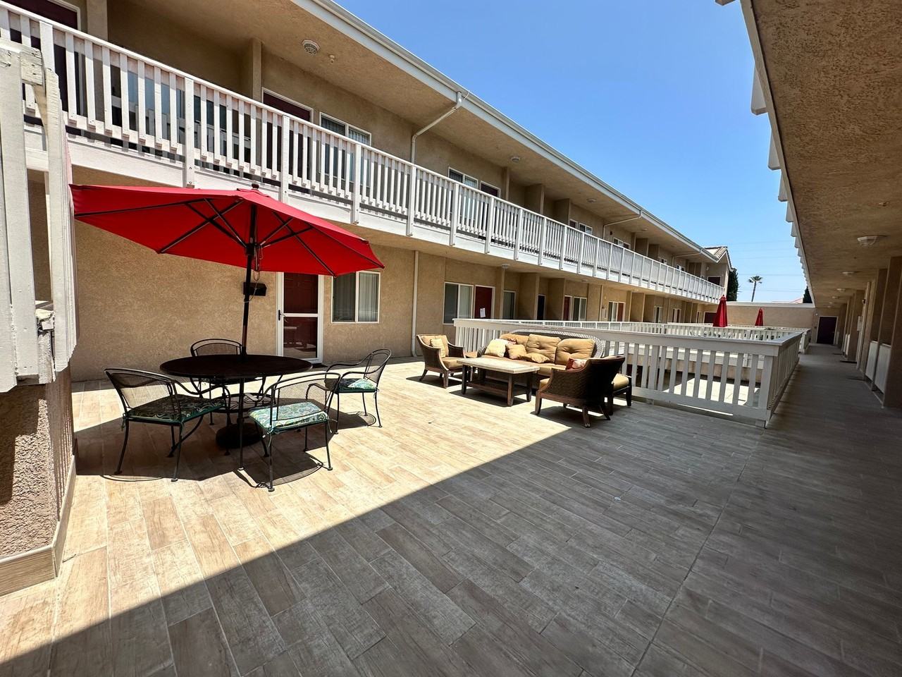 Pacific Oaks LLC - Photo 2 of 6