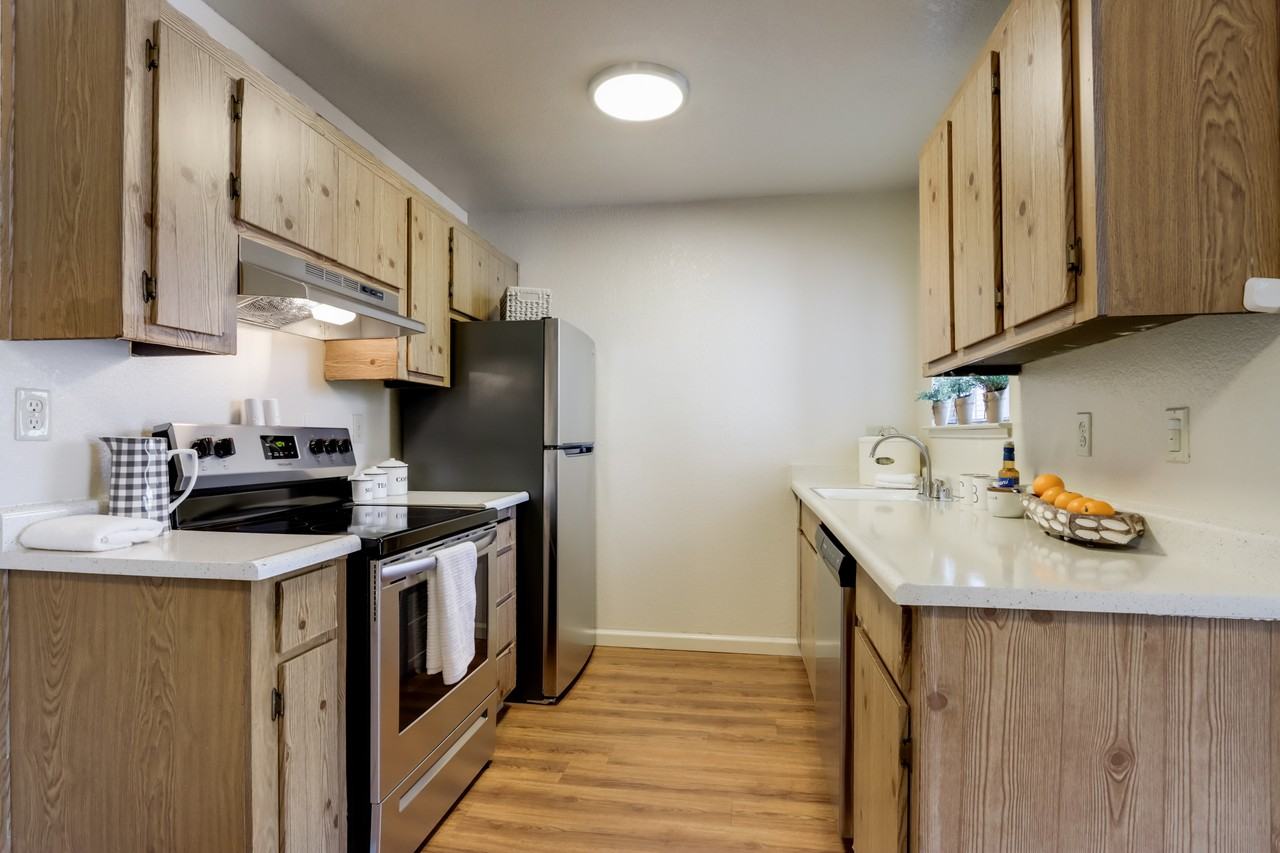 Country Brook Rental - Photo 3 of 44