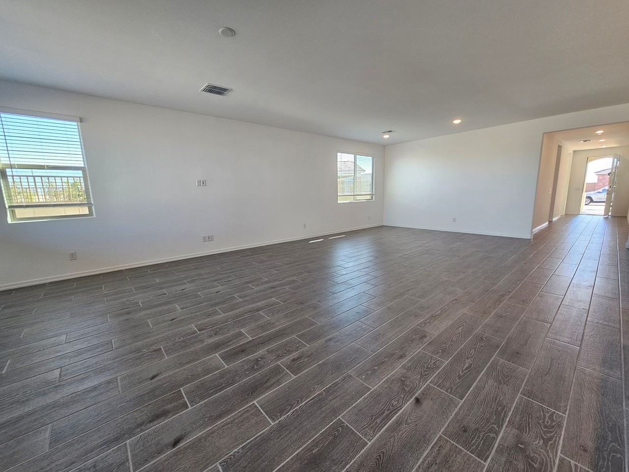 17236 W Via Dona Rd - Photo 6 of 39