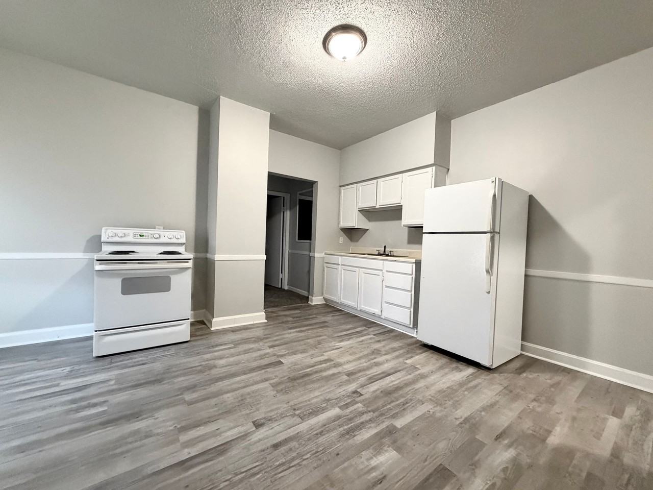 414 Beech  Street - Photo 2 of 11