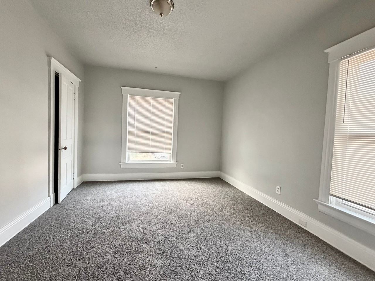 414 Beech  Street - Photo 4 of 11