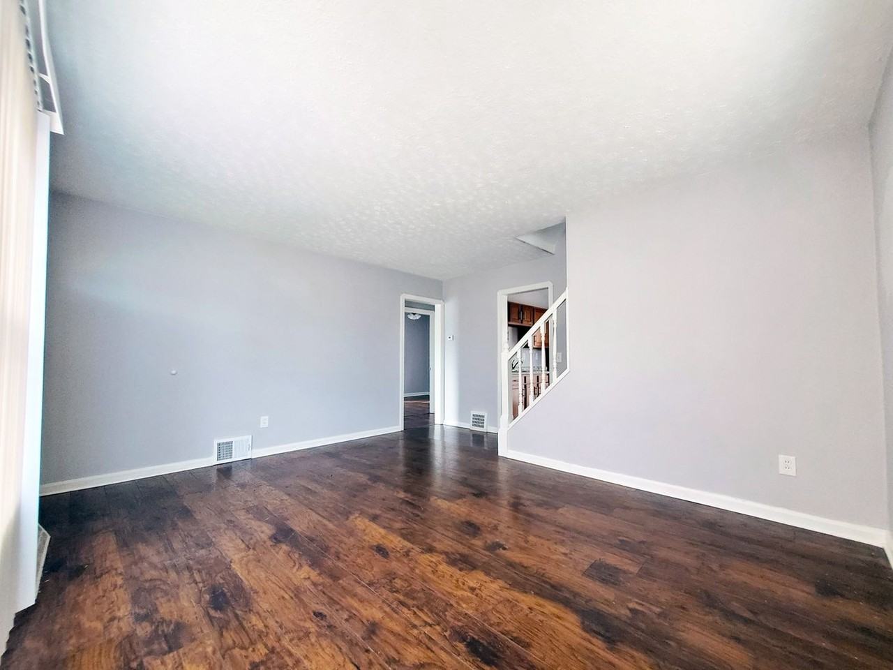 230 E 327th St - Photo 3 of 20