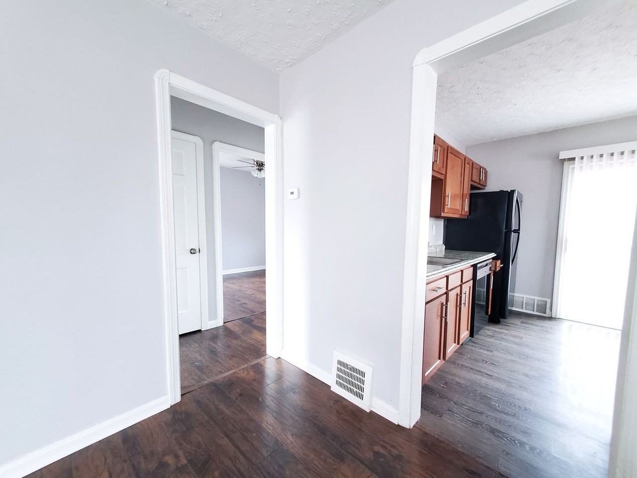 230 E 327th St - Photo 7 of 20