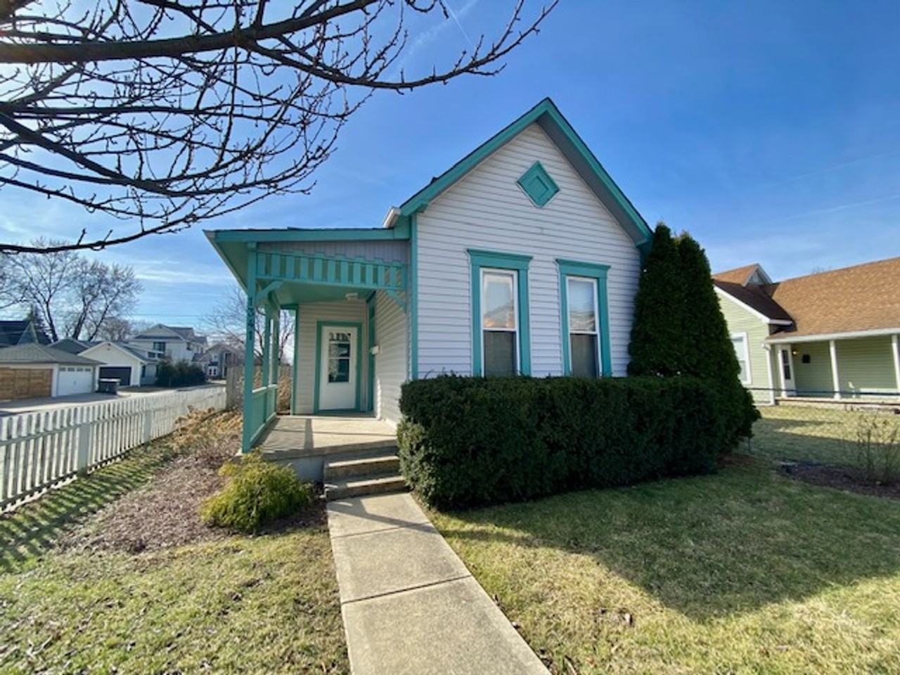 1341 Fletcher Ave - Photo 3 of 24