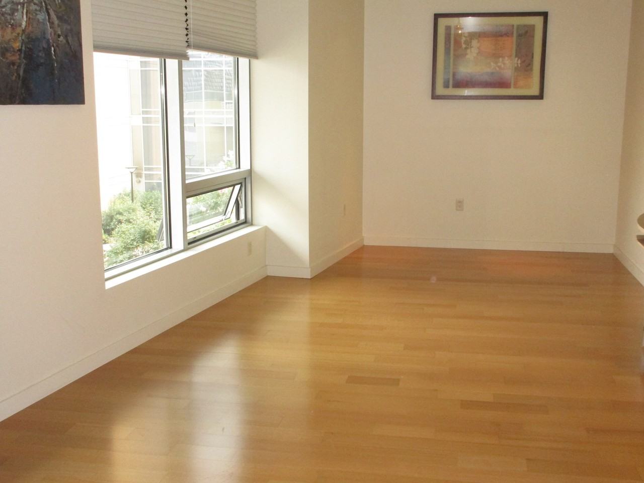 3570 S River Pkwy #305 - Photo 5 of 16