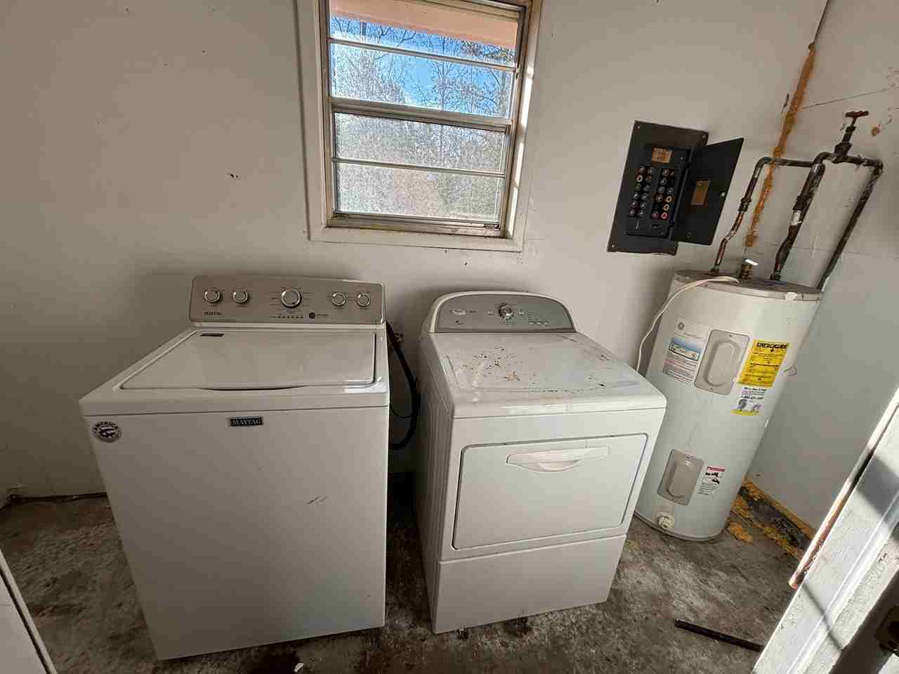 259 Oswichee Rd - Photo 7 of 18