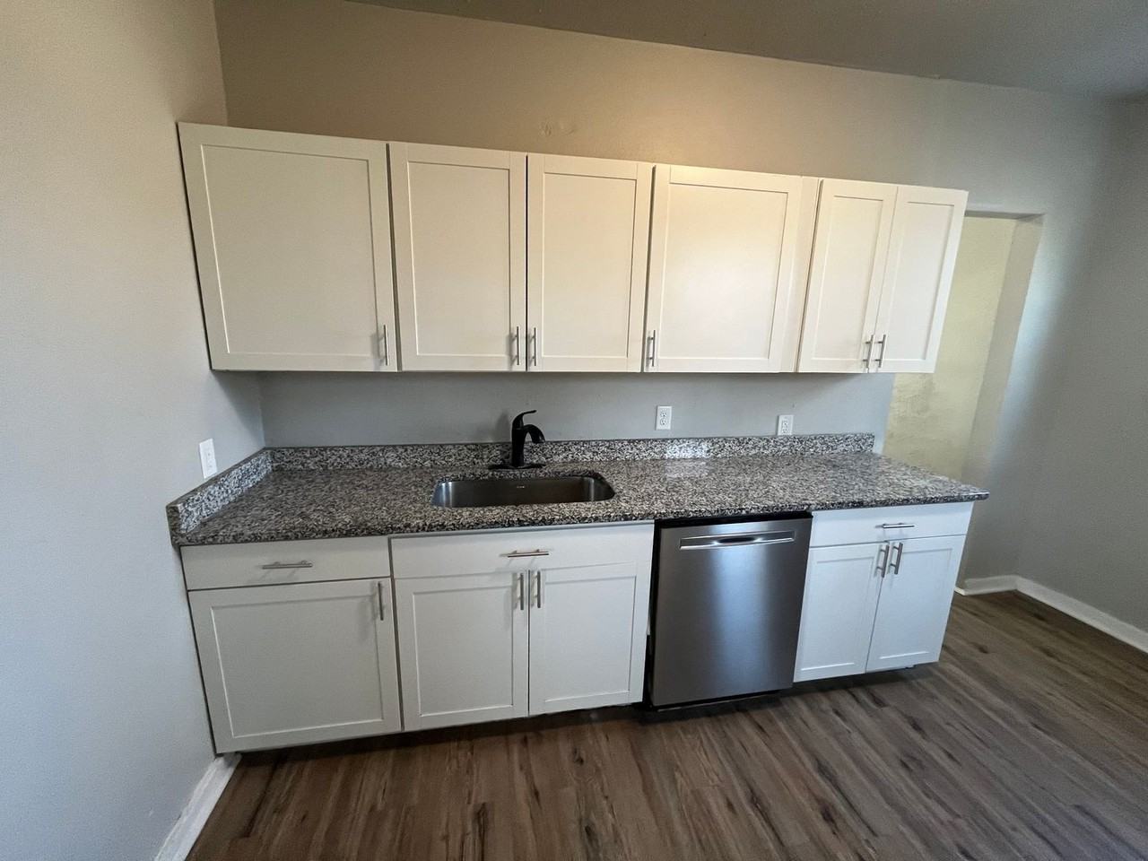 3614 Charles St - Photo 7 of 18