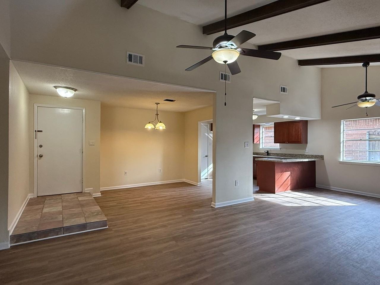 101 Marin Cir - Photo 7 of 22