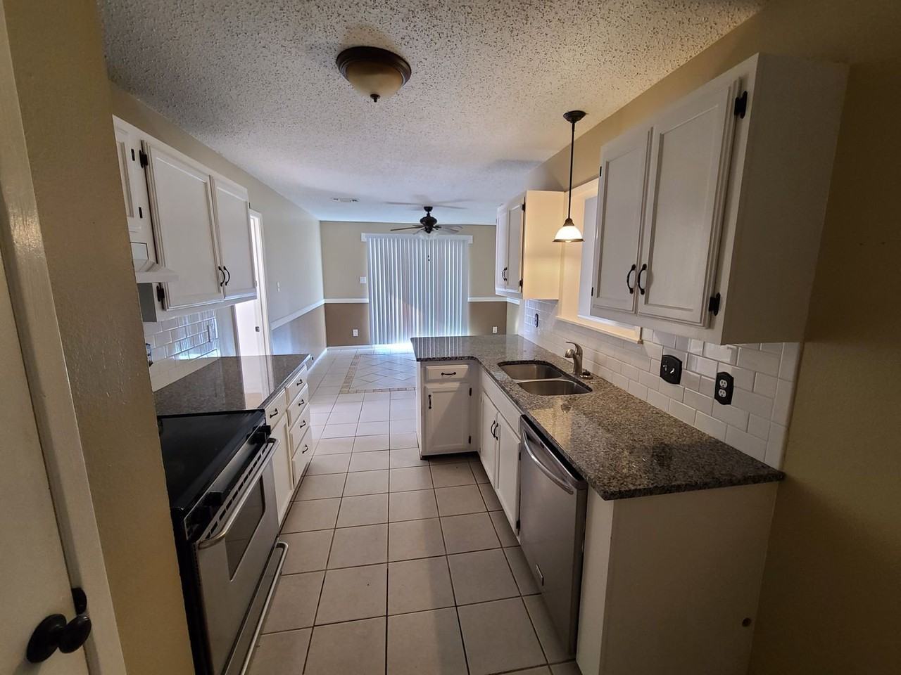 1237 Tres Rios Dr - Photo 3 of 16