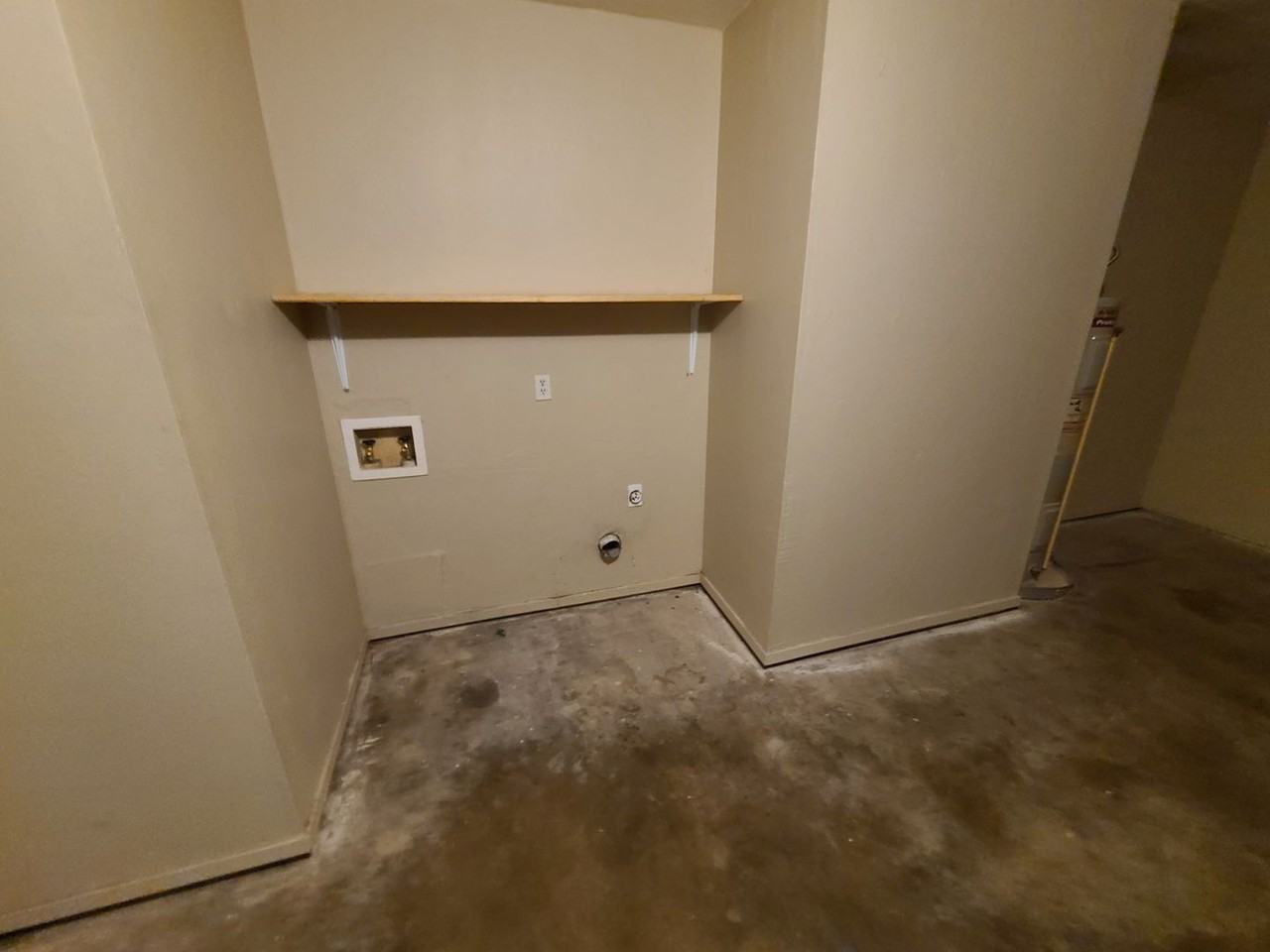 1237 Tres Rios Dr - Photo 4 of 16