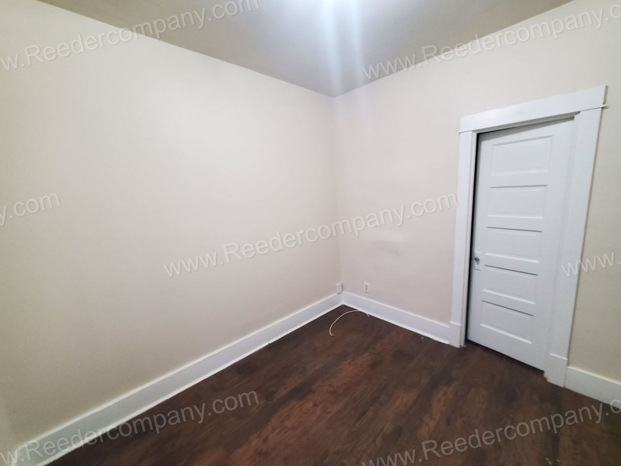 6438 Jefferson Ave - Photo 5 of 12