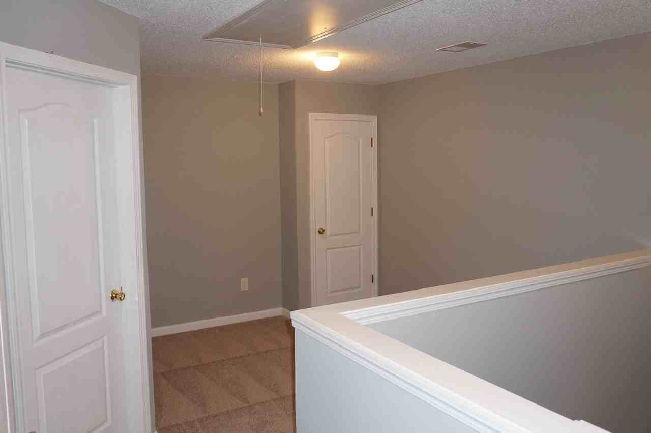 599 Fox Creek Xing - Photo 7 of 16