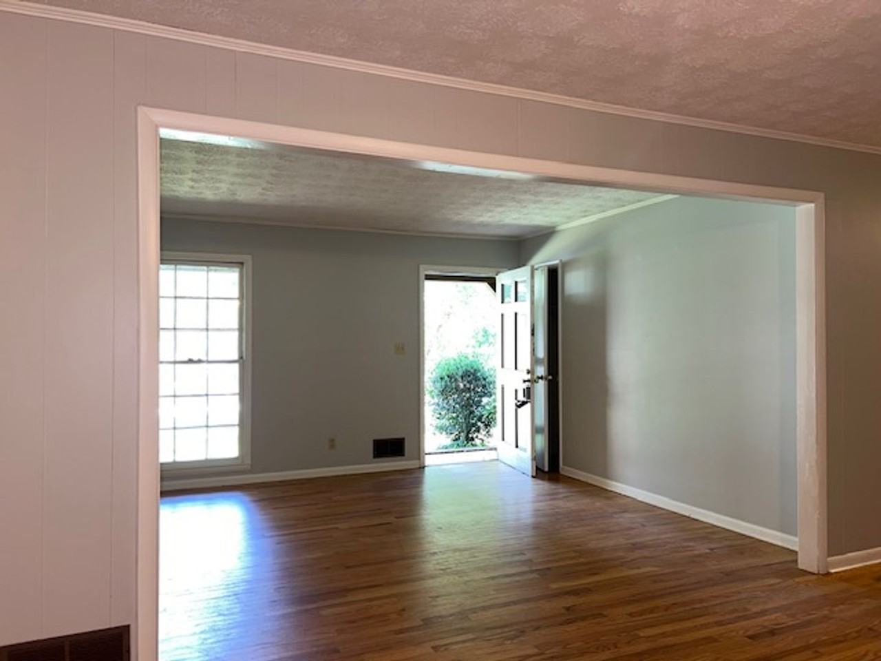 235 Weatherly Woods Dr - Photo 5 of 17