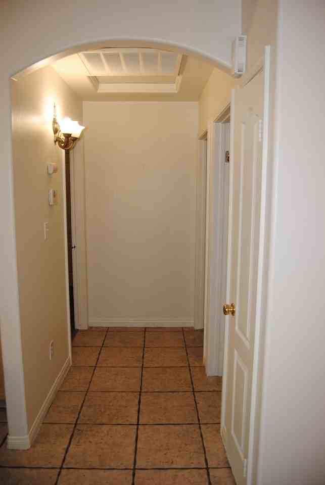 328 Sherman Peak Dr - Photo 4 of 5