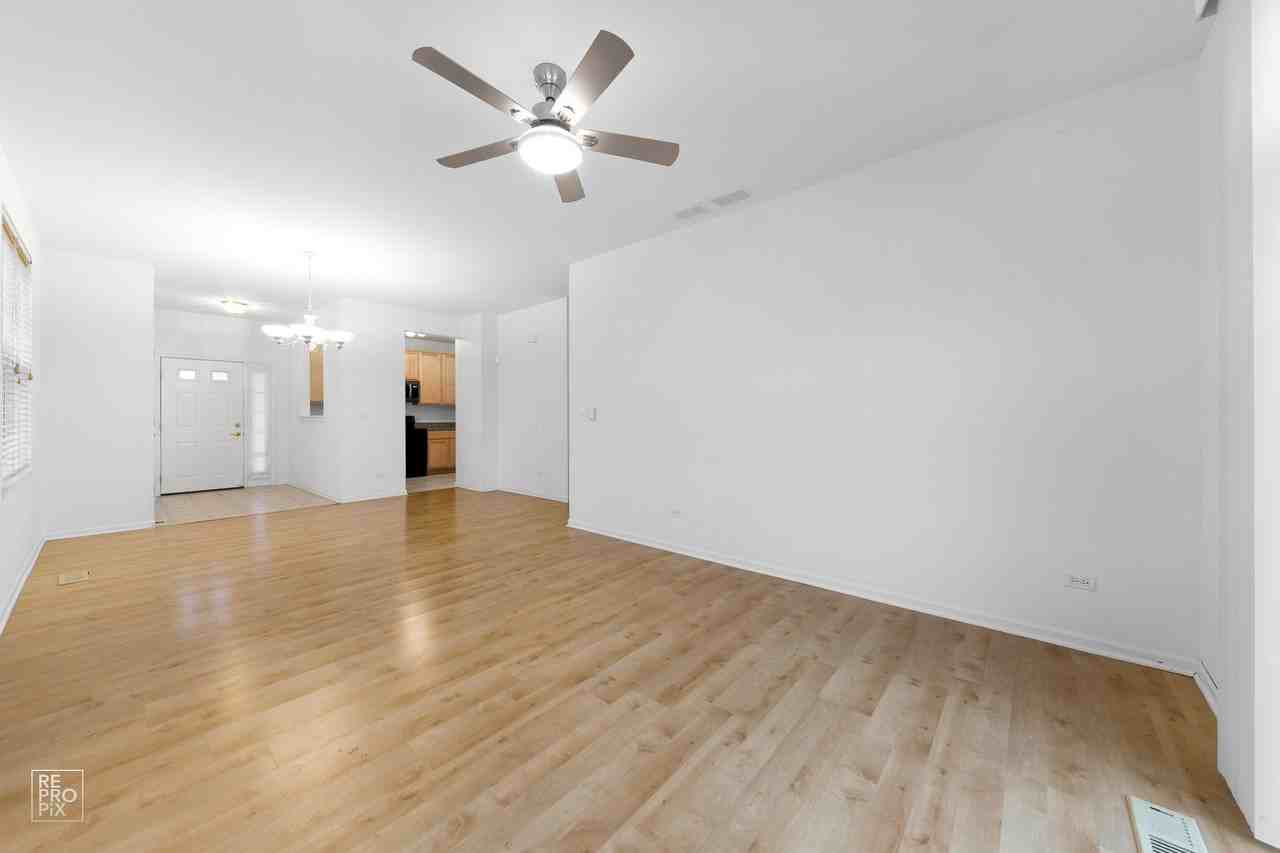 2853 Falling Waters Dr - Photo 4 of 11