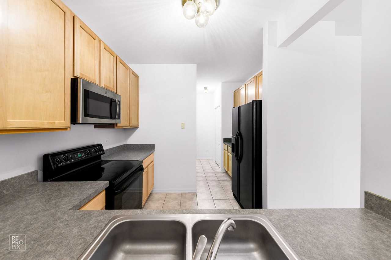 2853 Falling Waters Dr - Photo 5 of 11