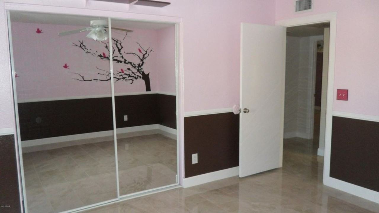 7839 W Mescal St - Photo 7 of 18