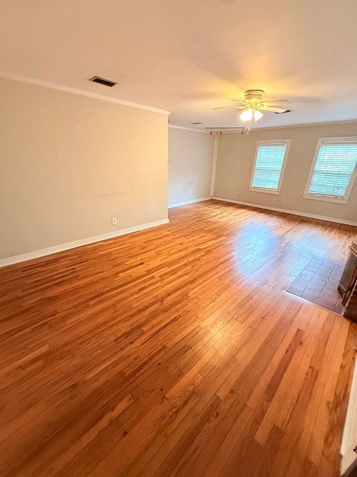 715 E College Ave - Photo 2 of 14