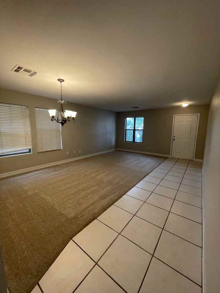 696 S Concord St - Photo 6 of 21