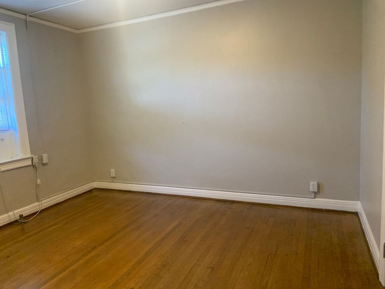 Winburn Court Apartments - Photo 5 of 11