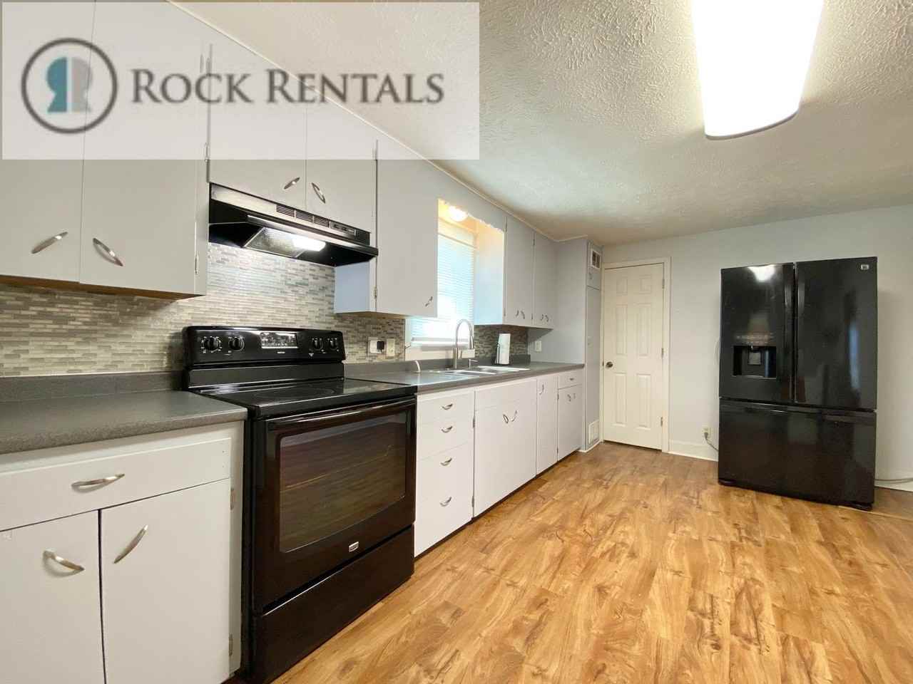 103 W 6th Ave - Photo 5 of 13