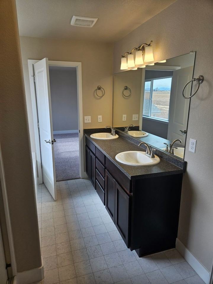 4368 Scenic Ln - Photo 6 of 15