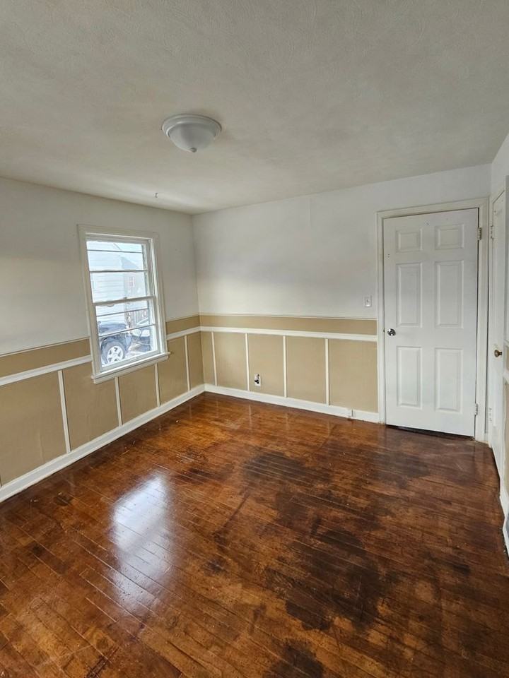 3917 Dunham St - Photo 7 of 15