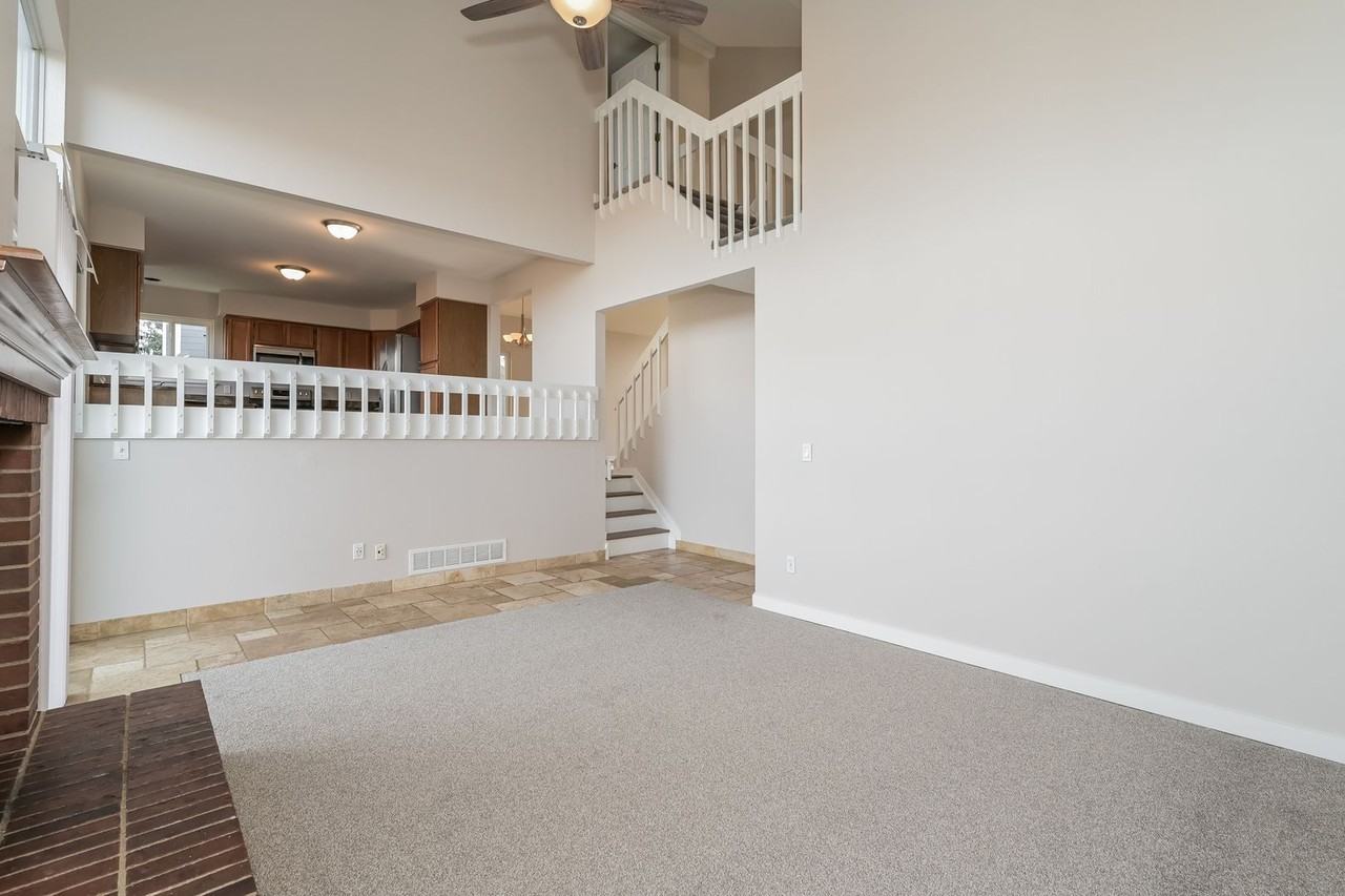 1248 Ascot Ave - Photo 5 of 23