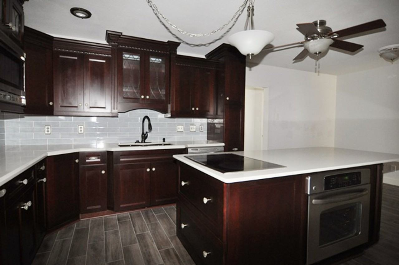 708 Midway Dr W - Photo 4 of 21