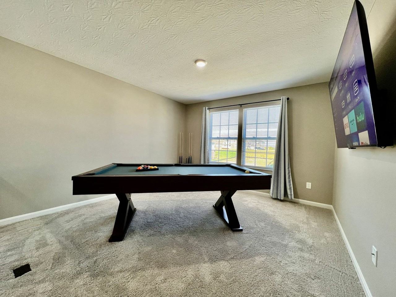 5137 Sofia Cir - Photo 2 of 50