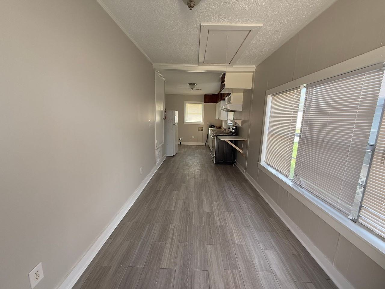 116 S Stanford St - Photo 4 of 9